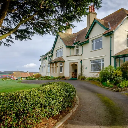 Cedar House-2